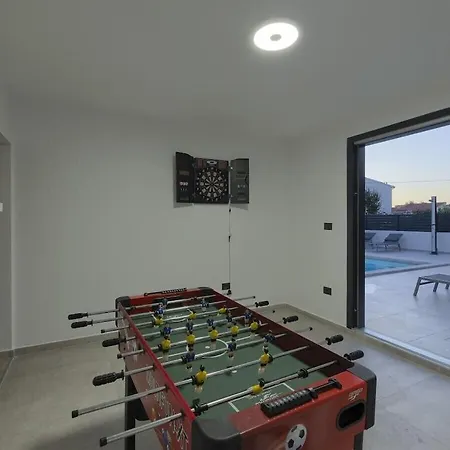 Villa In With Swimming Pool